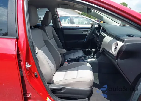 2019 Toyota Corolla Le z USA, uszkodzony, nr VIN 2T1BURHE7KC210444